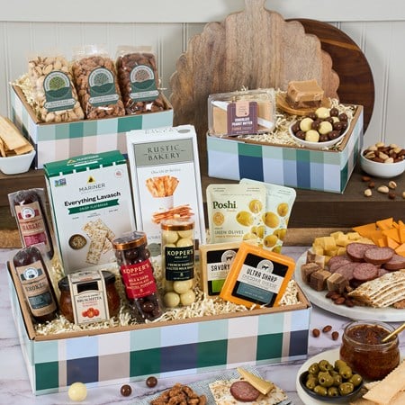 Charcuterie and Cheese Deluxe Gift