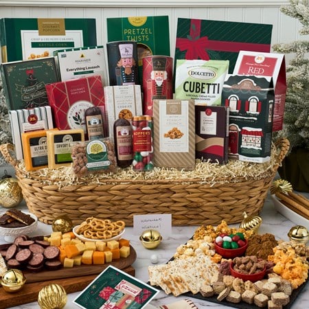 Christmas Snack Gift Basket Jumbo