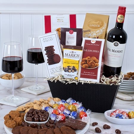 Red Wine & Dark Chocolate Gift Basket - Viu Manent